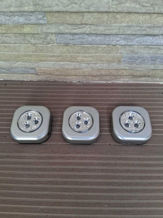Vende-se Conjunto Led`s Novos