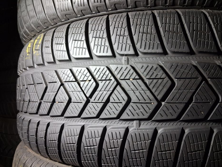 255/55 19 Pirelli scorpion WINTER Шини б/у зима