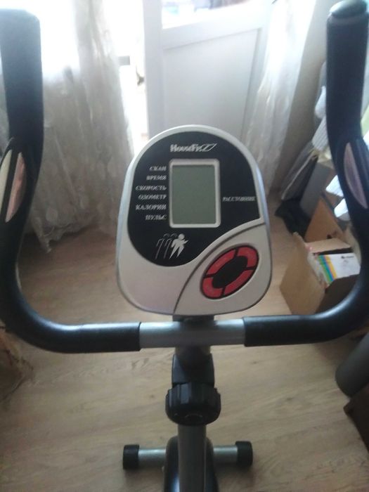 Велотренажер для фітнесу
