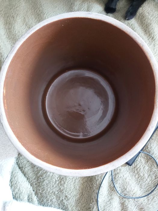 Garnek gliniany . Beczulka. 10 l. PRL