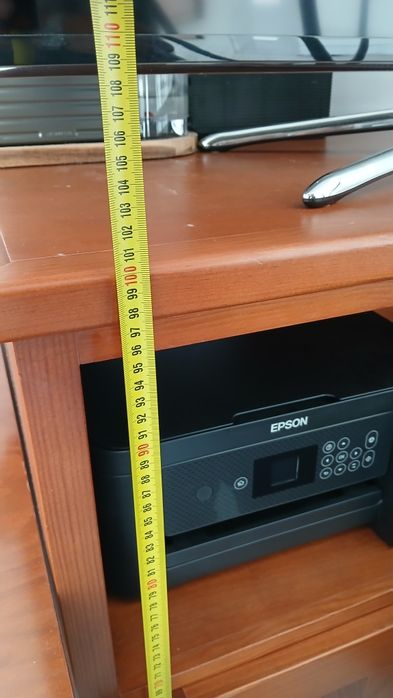 Móvel madeira maciça com portas