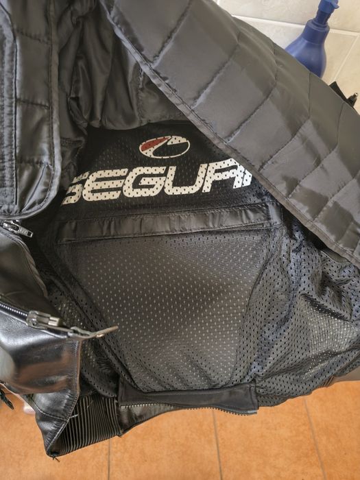 Casaco motard feminino T4 com proteções ombro, cotovelos, lombar