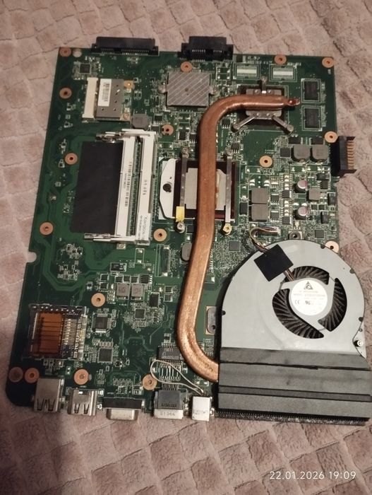 Материнська плата ASUS Intel Core i5-2430M + охолодження