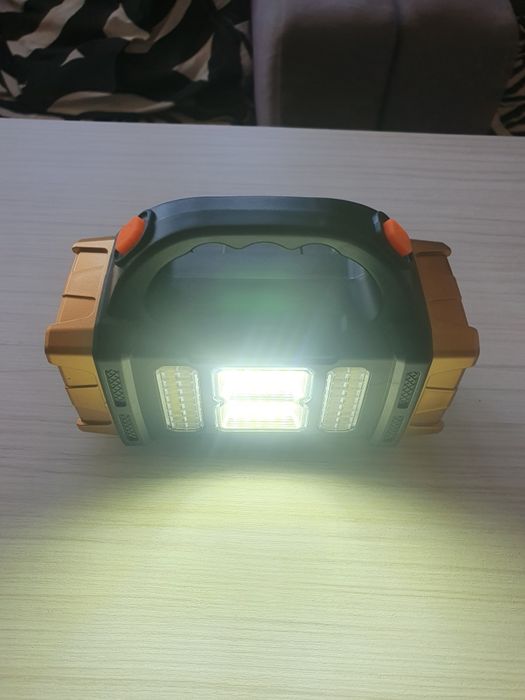 Latarka solarna NOWA