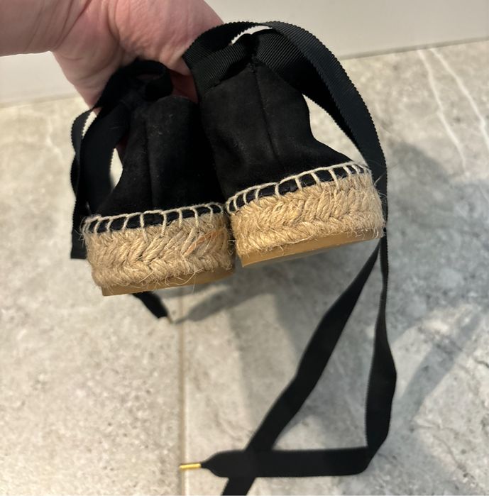 Czarne espadryle