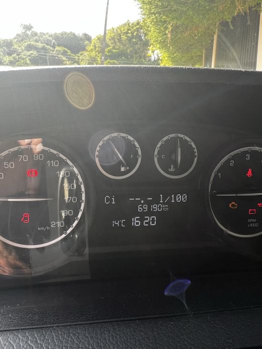 Lancia Y- Full Extras, como novo versão unica