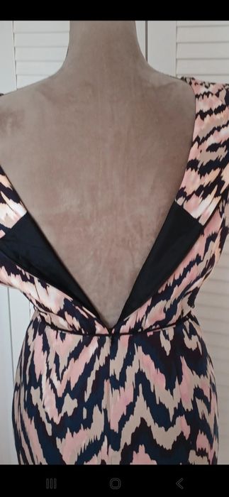 Mazgaja-damska sukienka bez rękawów  wzór kolory suwak.