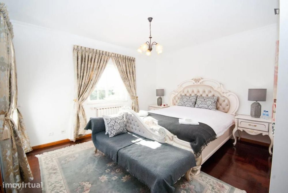 Quarto - localizado em Cascais Lisbon
