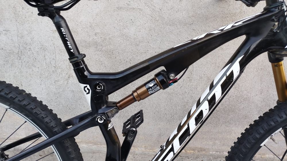 Карбоновий двопідвіс Scott Spark 700 M" 27.5"