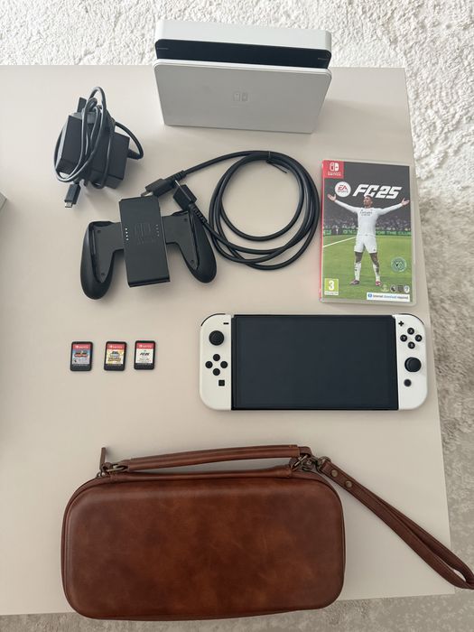 Nintendo Switch OLED branca