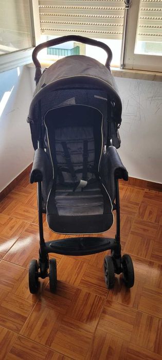 Carrinho de bebê + Cadeira Auto Chicco