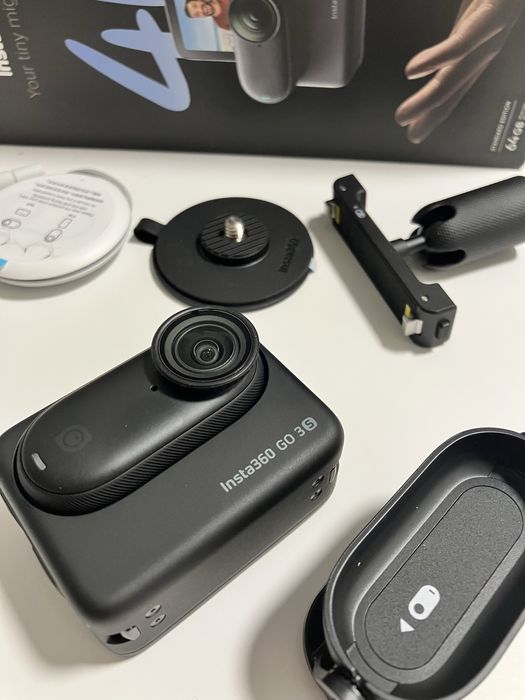 Екшн-камера Insta360 GO 3S 4K Standard Bundle 64GB Black