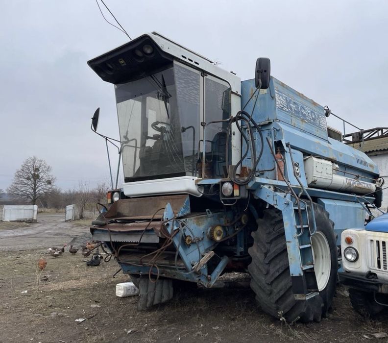 Комбайн СЛАВУТИЧ  КЗС-9.1 робочий