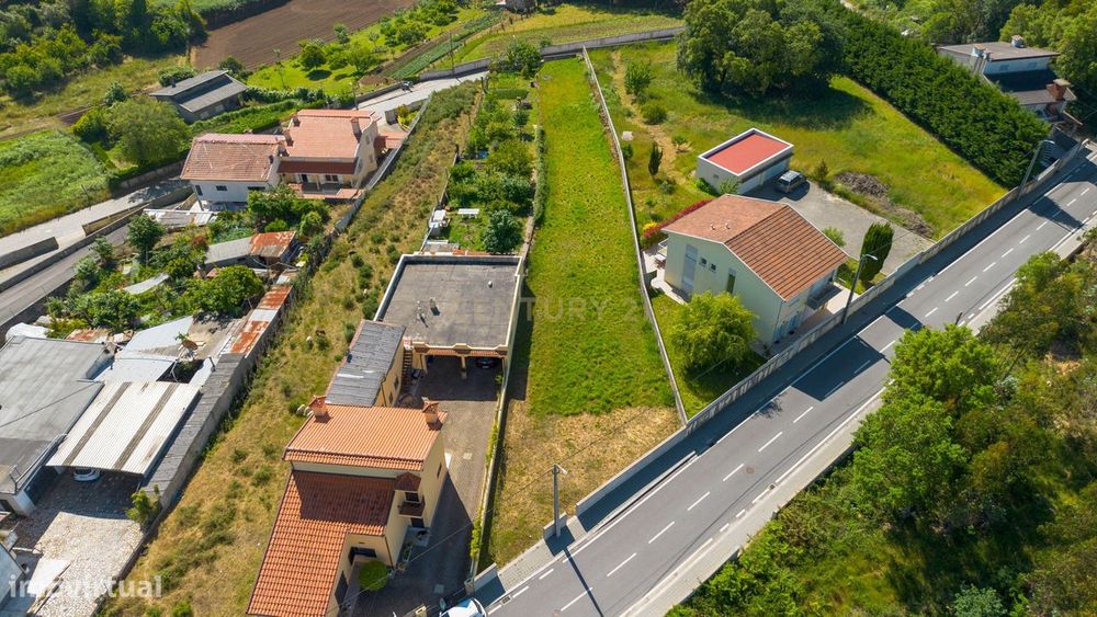 Plot of Land in Baguim do Monte