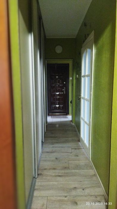 Сдам комнату в 3 х комнатной квартире на ДВРЗ