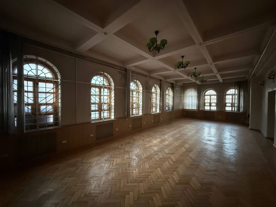 Продам здание на ул. Воскресенская