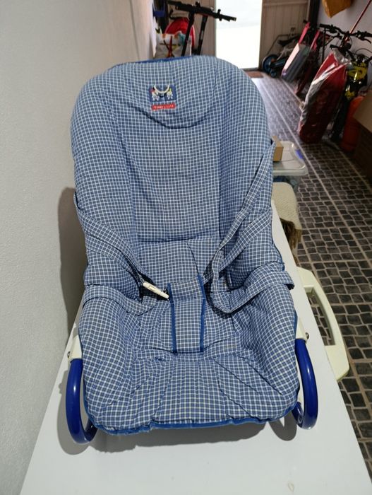 Vendo esperguicadeira de bebe em bom estado