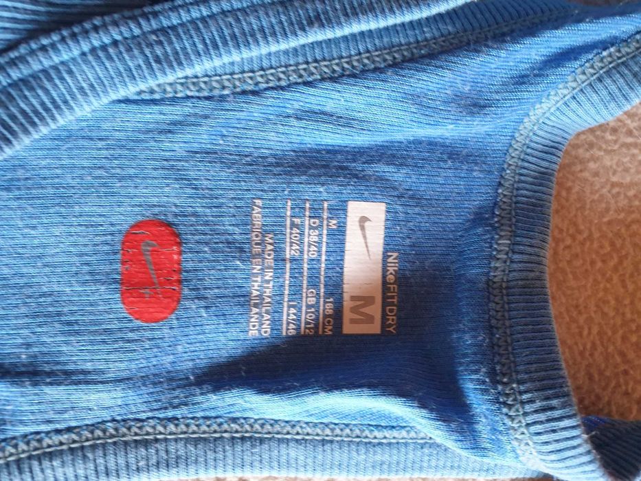 sportowa koszulka Nike na ramiączkach, niebieska