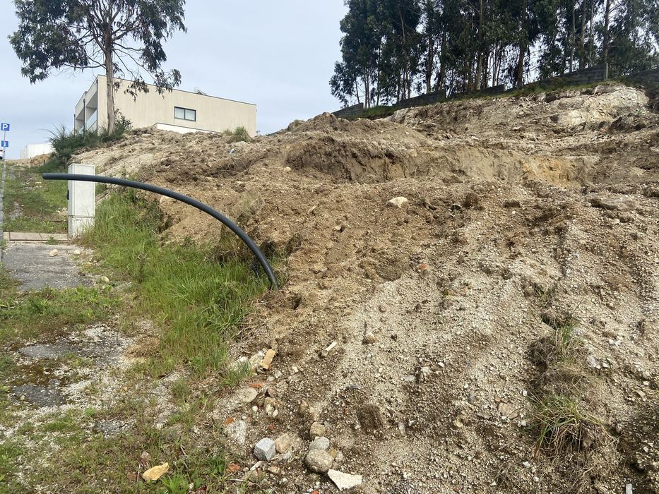 Dou saibro para aterro de obra ou enchimento