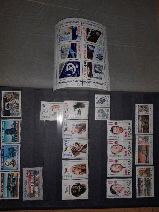 Klaser z  znaczkami- Prl