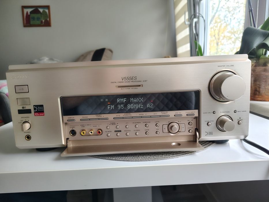 Wzmacniacz Sony STR-V555ES