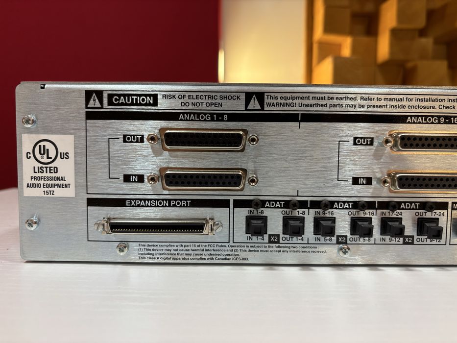 SSL Alpha-Link 24 I/O Analog-MADI com Adat