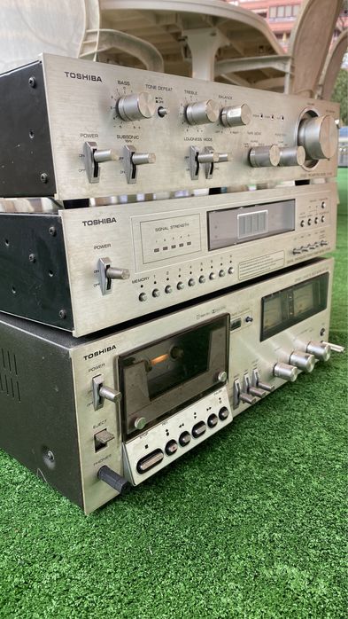 Toshiba série 530 cassete sintetizador e pre-amplificador