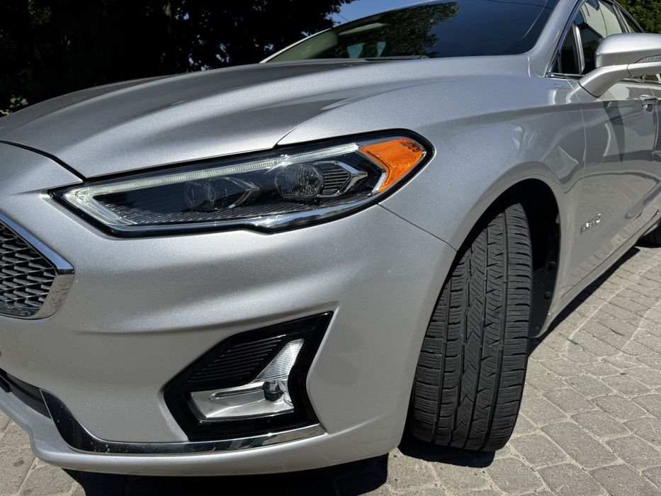 Ford Fusion 2019 VIN 3FA6P0RU0KR273928 фото оголошення 7 з 24