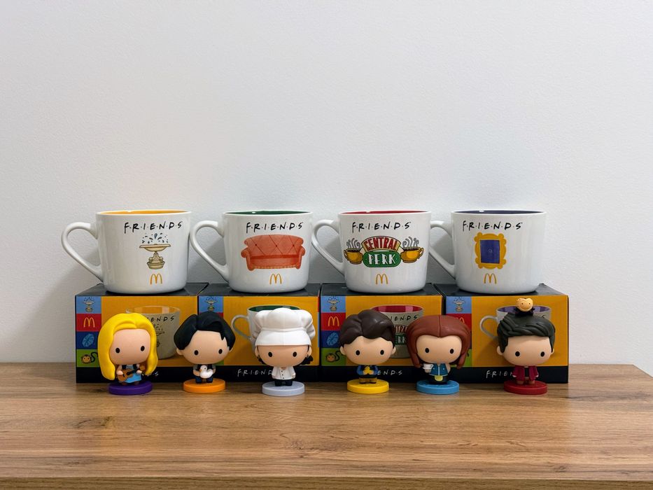 Повний набір чашки кружки фігурки Friends McDonald's Друзі Мак