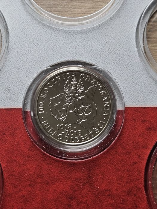 Medal Józef Piłsudski + album