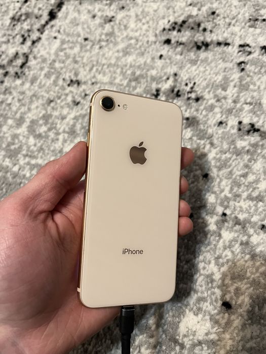 iphone 8 64gb gold - купити телефони та аксесуари - Ціна на OLX.ua