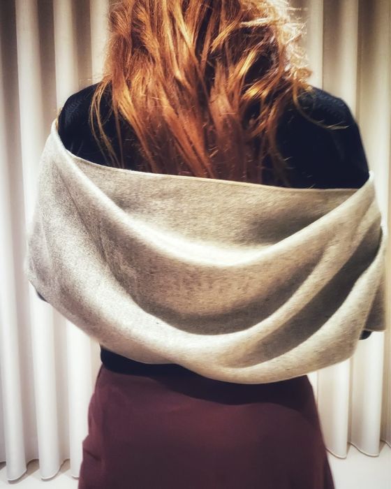 Echarpe sem uso minimalista