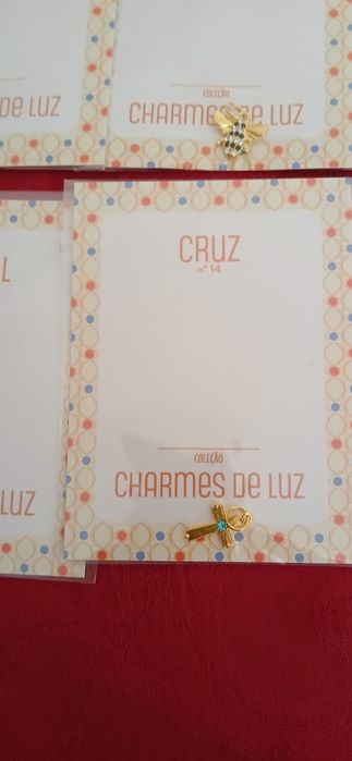Medalhas Charmes de Luz, embaladas