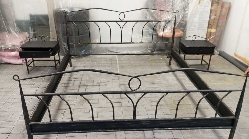 Sypialnia, czarno-złota