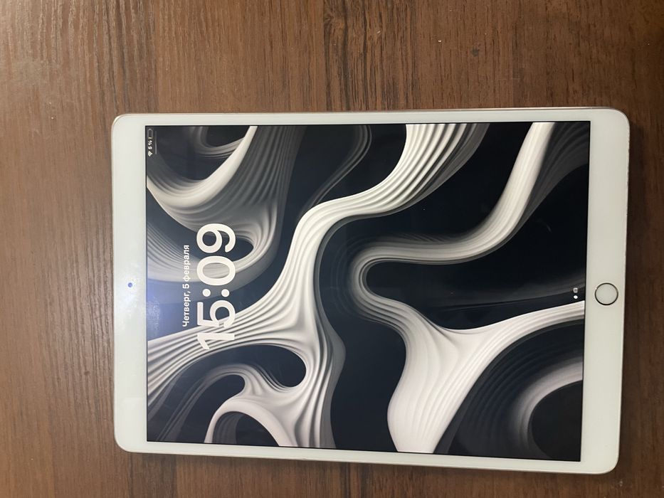 Айпад про 2017 года 10.5 дюймов