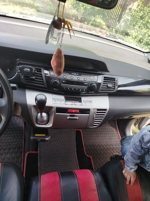 Продам власне авто в гарному стані.