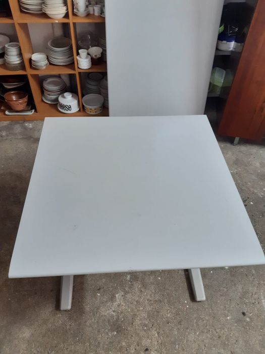 Secretárias em metal