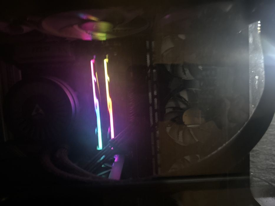 Setup Gaming Completo Ryzen 7 7800X3D + RTX 4060 Ti + 165Hz
