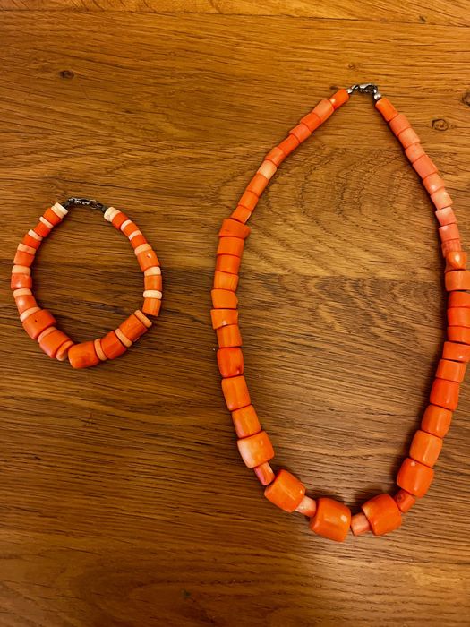 Naszyjnik i bransoletka z naturalnych korali