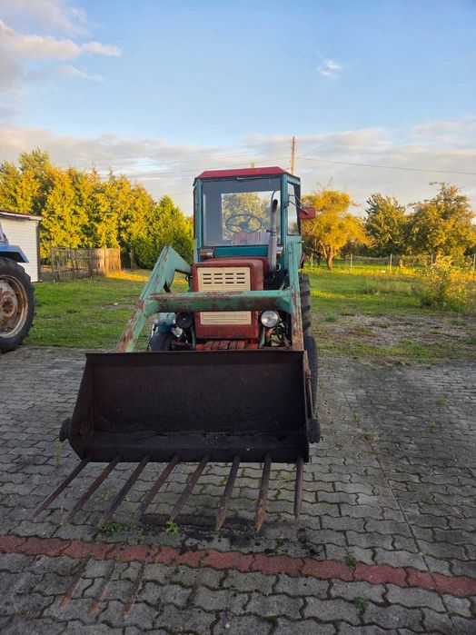 Ciągnik  T25A z turem