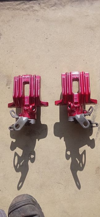 Гальмівні супорта задні Ауді а3