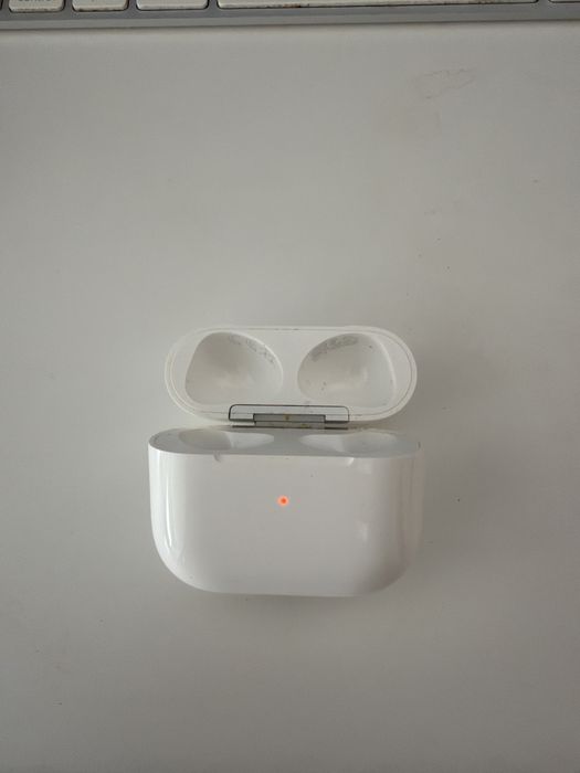 Vendo caixa de air pods 3 original apple