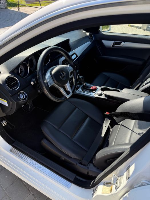 Mercedes-Benz C300 W204 2013
