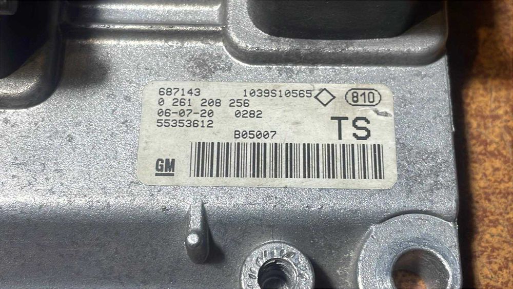 0261208256 55353612 TS Блок управления двигателем Opel Corsa Combo 1.4