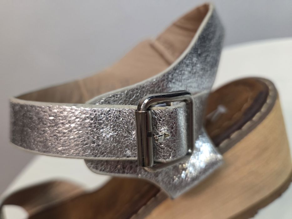 Sandały Srebrne Na Koturnie  Rozm: 37