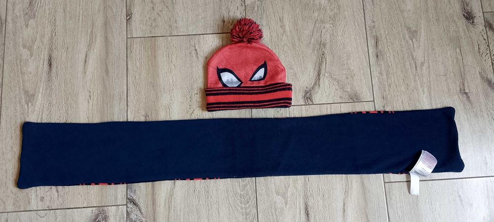 Шапка із пампоном та шарф Людина-павук Спайдермен Spider-man Marvel