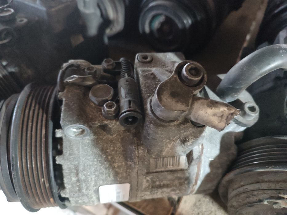 Компресор кондиціонера Sprinter w901