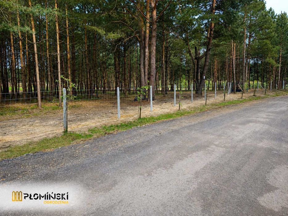 Ogrodzenie z siatki i słupka betonowego montaż transport