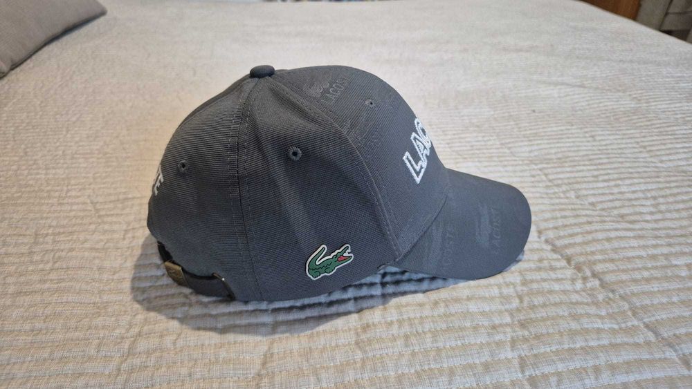 Boné Lacoste - cinza - novo