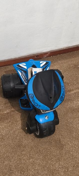 Battery-Powered Mini Motorcycle461861284627107841